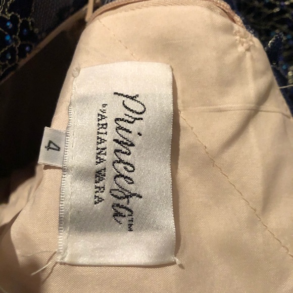 Dress - Picture 3 of 3